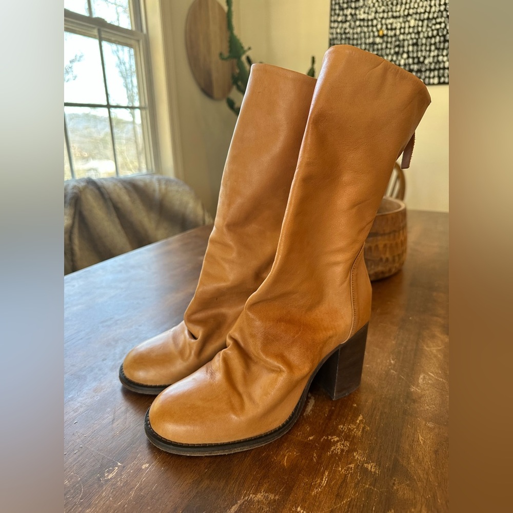 Free People sz 38 mid calf slouch boots.
